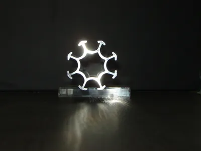 Poste Octagonal de Aluminio